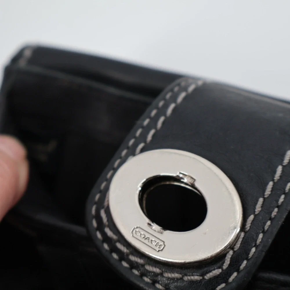 Legacy Coach Turnlock Wallet Black Topstitching ID‎ Card Slots Outer Pockets